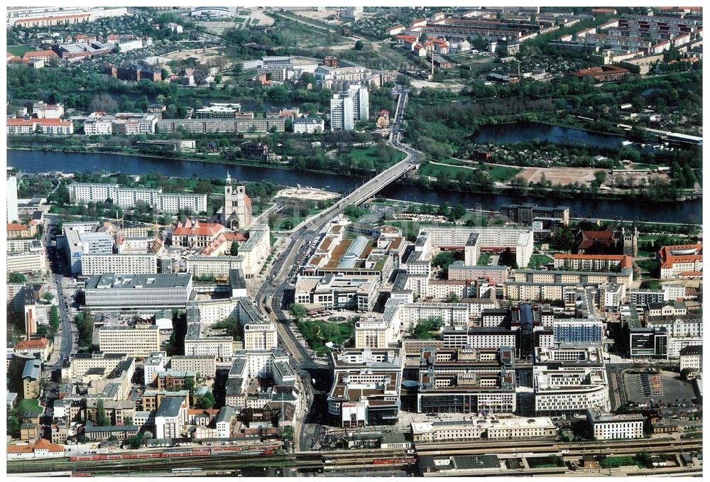 Magdeburg aus der Vogelperspektive: Stadtzentrum Magdeburg.