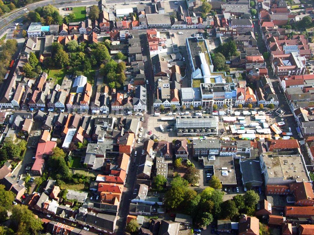 Aurich aus der Vogelperspektive: Stadtzentrum und Marktplatz von Aurich