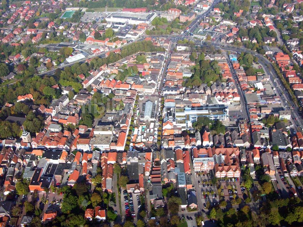 Luftaufnahme Aurich - Stadtzentrum und Marktplatz von Aurich