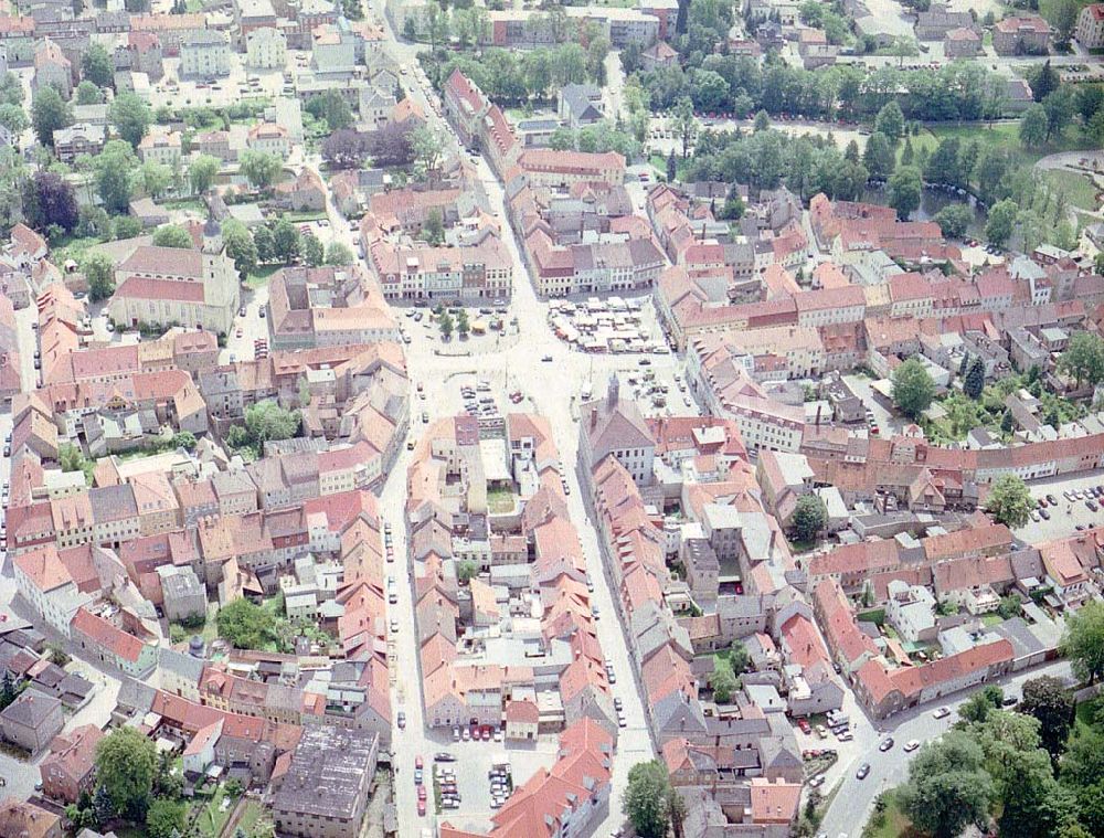 Luftaufnahme Bischofswerda / Sachsen - Stadtzentrum mit dem Marktplatz in Bischofswerda / sachsen.