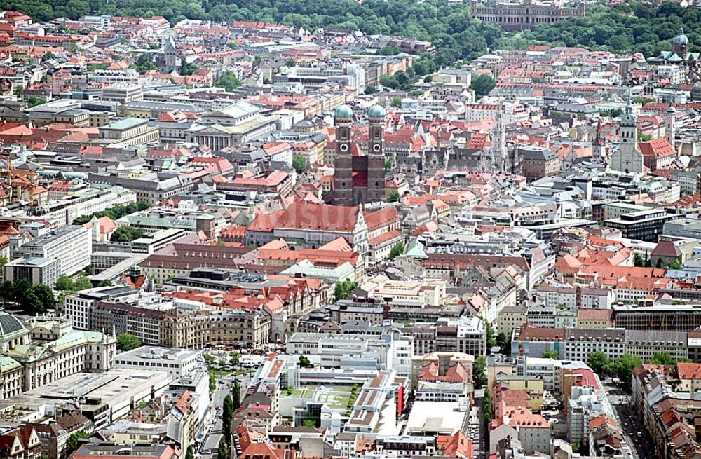 Luftbild München/ Bayern - Stadtzentrum von München in Bayern.