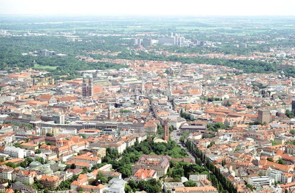 Luftaufnahme München/ Bayern - Stadtzentrum von München in Bayern.