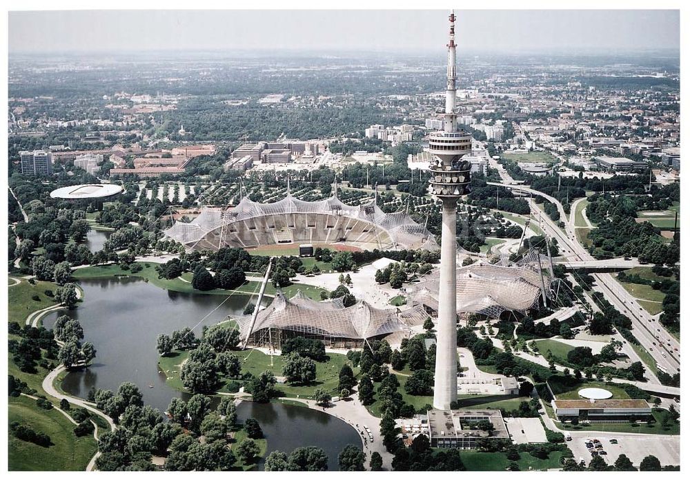 Luftbild München - Stadtzentrum München im Bereich des Fernsehturmes und Olympiastadions