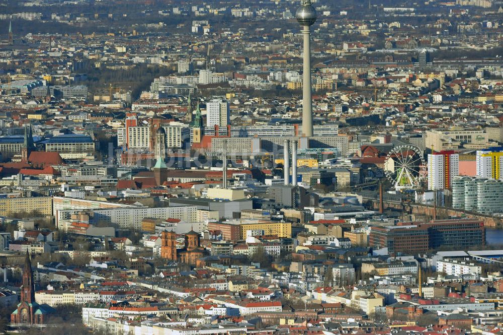 Luftbild Berlin - Stadtzentrum Ost am Berliner Fernsehturm in Berlin - Mitte