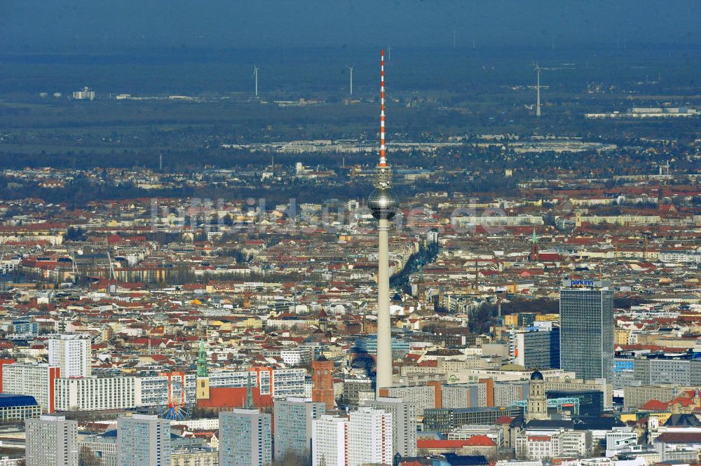 Luftbild Berlin - Stadtzentrum Ost am Berliner Fernsehturm in Berlin - Mitte