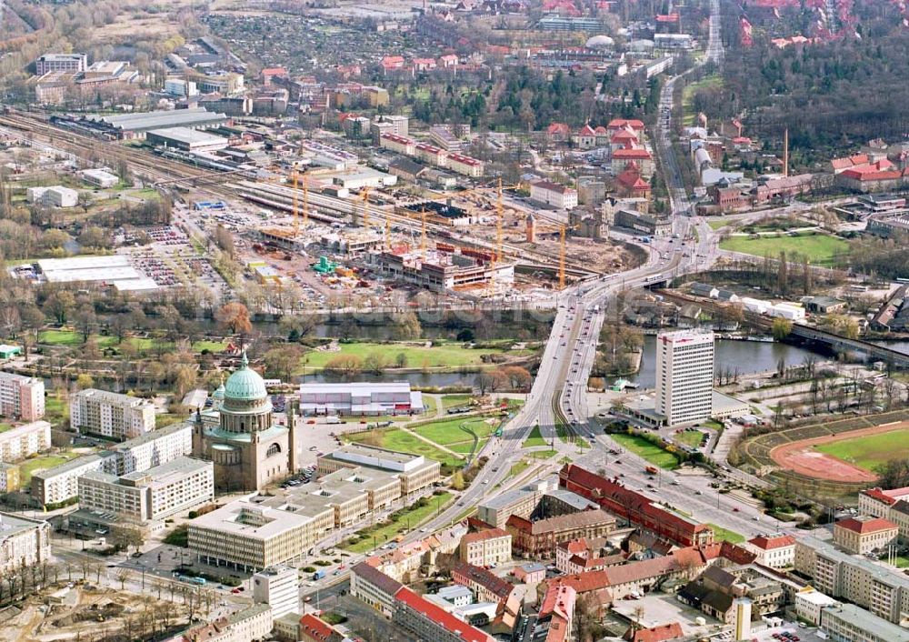 Potsdam von oben - Stadtzentrum von Potsdam mit Baustelle Potsdam-Center.