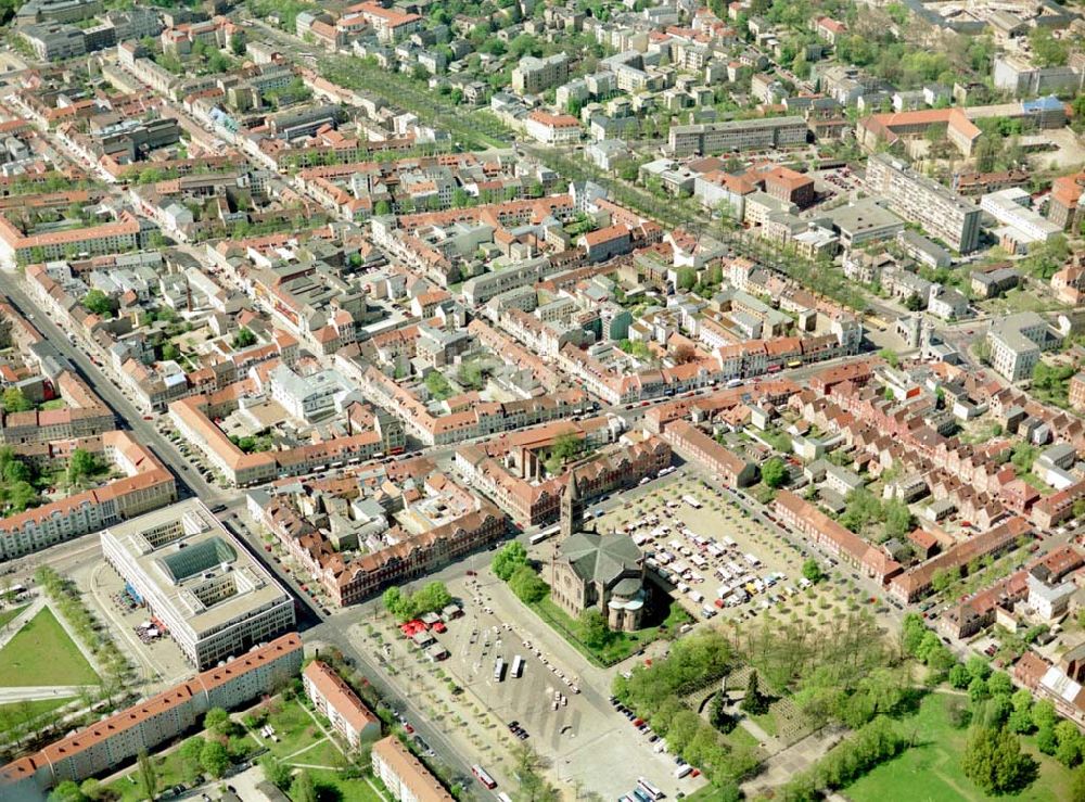 Potsdam von oben - Stadtzentrum von Potsdam am Holländerviertel.