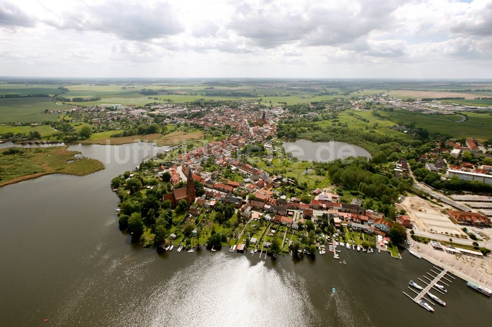 Röbel/Müritz aus der Vogelperspektive: Stadtzentrum in Röbel/Müritz im Bundesland Mecklenburg-Vorpommern