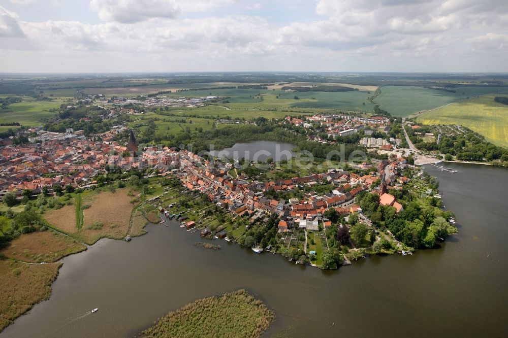 Luftaufnahme Röbel/Müritz - Stadtzentrum in Röbel/Müritz im Bundesland Mecklenburg-Vorpommern