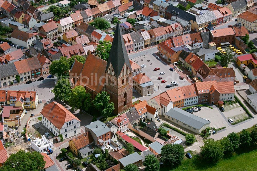 Luftaufnahme Röbel/Müritz - Stadtzentrum in Röbel/Müritz im Bundesland Mecklenburg-Vorpommern