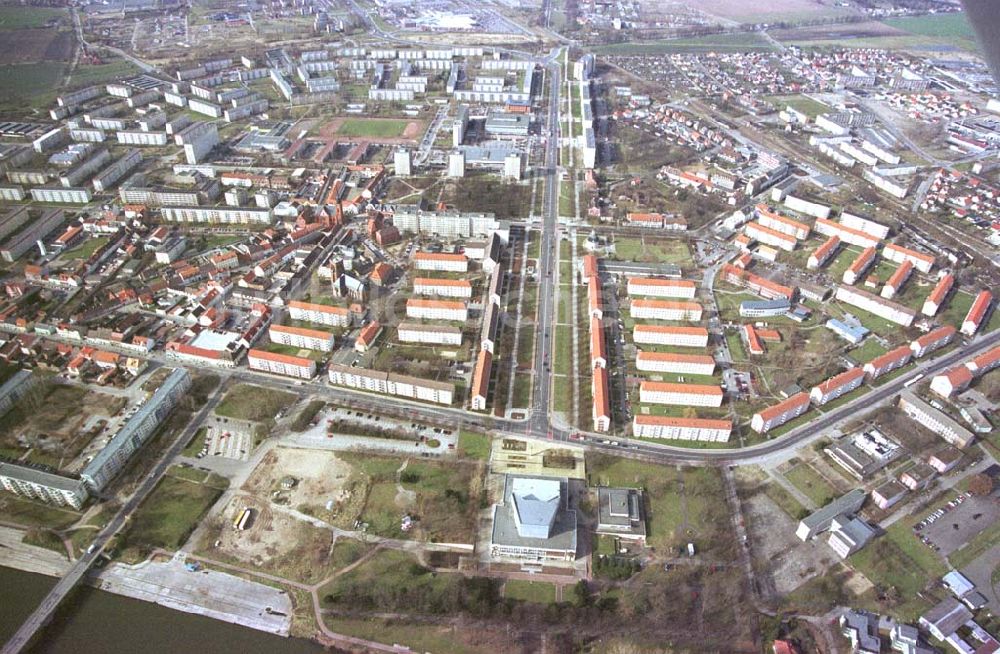 Luftbild Schwedt / Oder - Stadtzentrum von Schwedt / Oder. 11.03.02