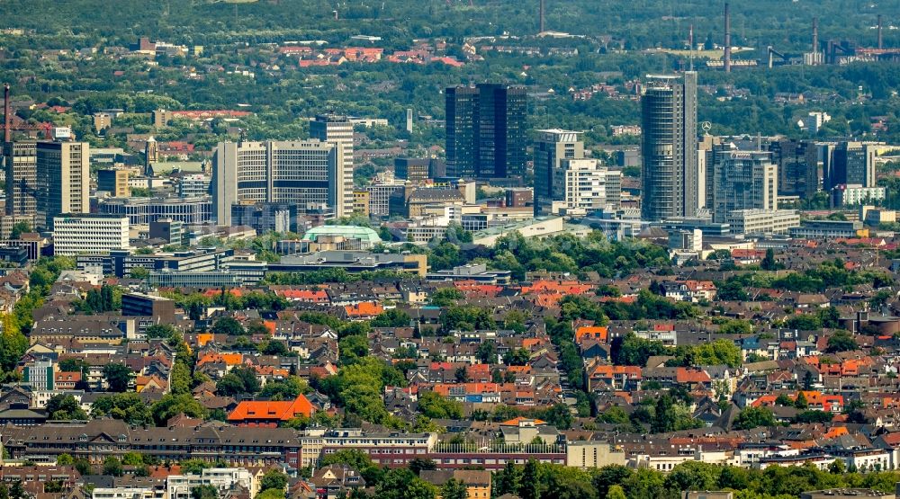 Luftbild Essen - Stadtzentrum mit der Skyline im Innenstadtbereich in Essen im Bundesland Nordrhein-Westfalen