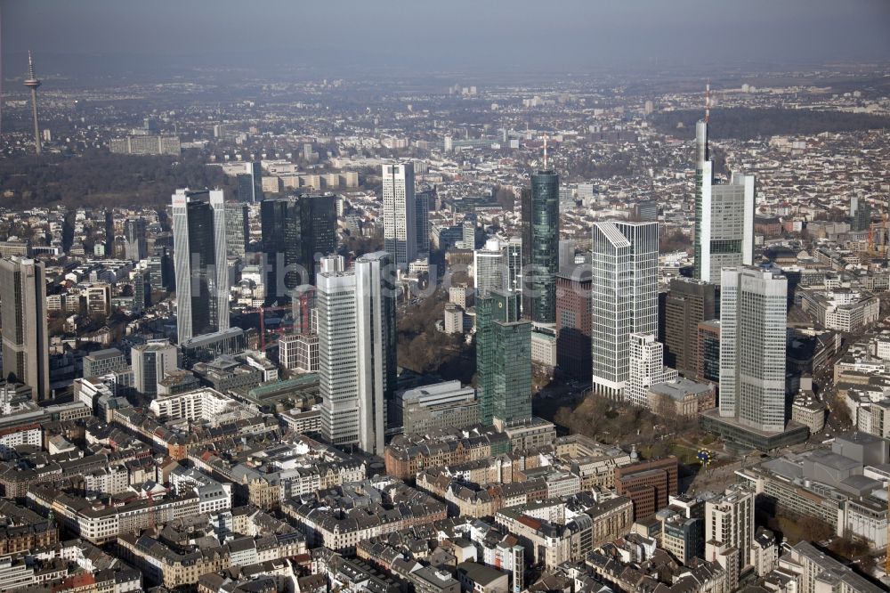 Luftbild Frankfurt am Main - Stadtzentrum mit der Skyline im Innenstadtbereich im Ortsteil Innenstadt in Frankfurt am Main im Bundesland Hessen