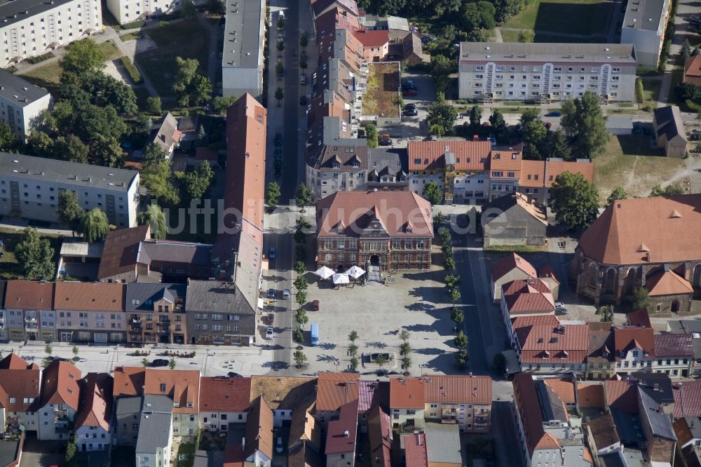 Calau von oben - Stadtzentrum der Stadt Calau im Landkreis Oberspreewald Lausitz im Bundesland Brandenburg