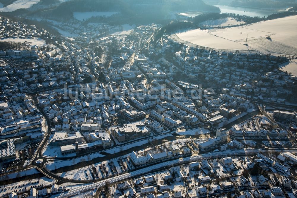 Meschede von oben - Stadtzentrum der Stadt Meschede und Umgebung im Bundesland Nordrhein-Westfalen