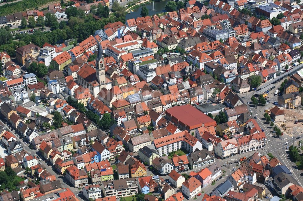 Tuttlingen aus der Vogelperspektive: Stadtzentrum im Stadtgebiet von Tuttlingen im Bundesland Baden-Württemberg