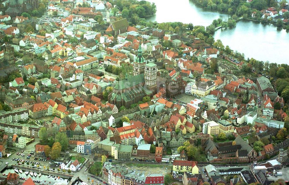 Stralsund / MV aus der Vogelperspektive: Stadtzentrum von Stralsund in Mecklenburg - Vorpommern.