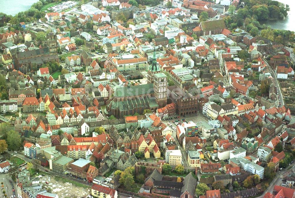 Luftbild Stralsund / MV - Stadtzentrum von Stralsund in Mecklenburg - Vorpommern.