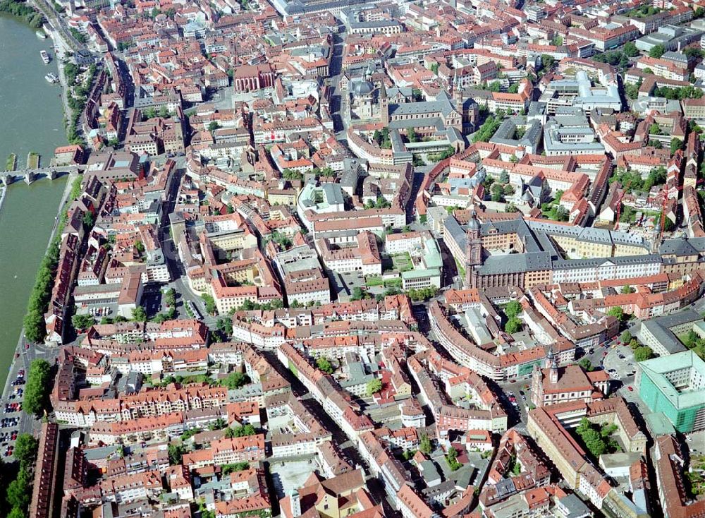 Würzburg / Bayern aus der Vogelperspektive: Stadtzentrum von Würzburg