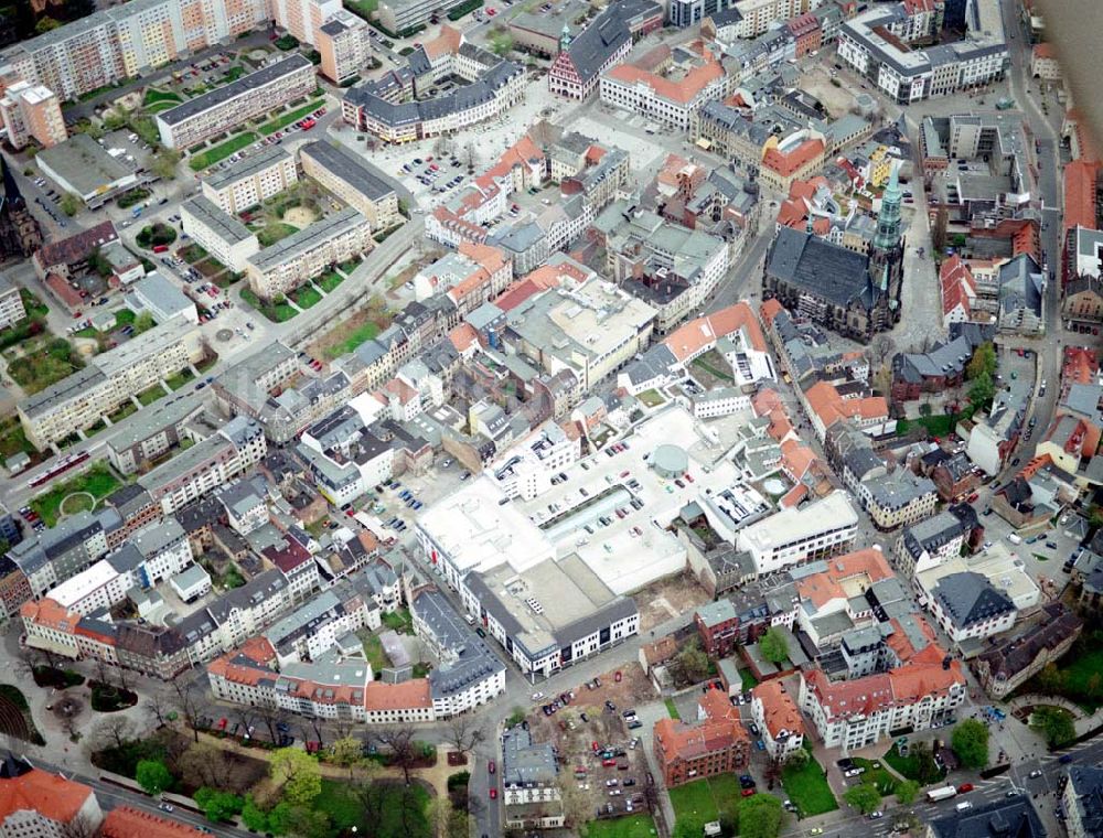 Luftaufnahme Zwickau / Sachsen - Stadtzentrum von Zwickau mit neuem Einkaufszentrum.