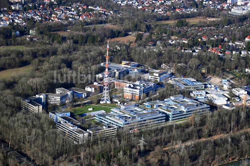 Luftbild München - Stahlmast- Funkturm und Sendeanlage als Grundnetzsender des BR Bayerischer Rundfunk in München im Bundesland Bayern, Deutschland