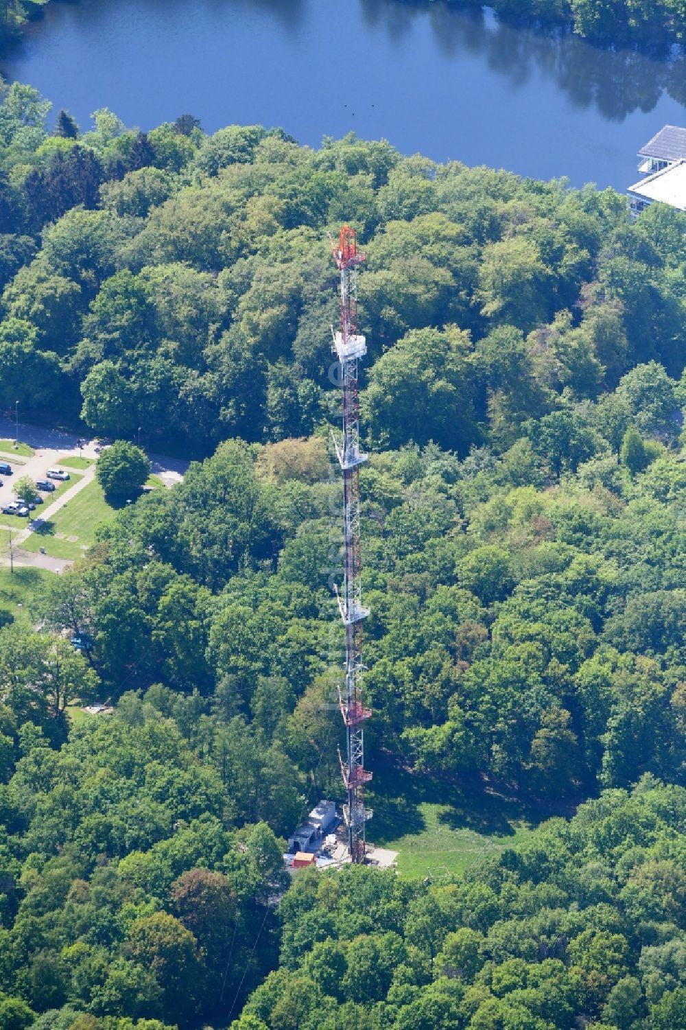 Luftbild Jülich - Stahlmast- Funkturm und Sendeanlage als Grundnetzsender in Jülich im Bundesland Nordrhein-Westfalen, Deutschland