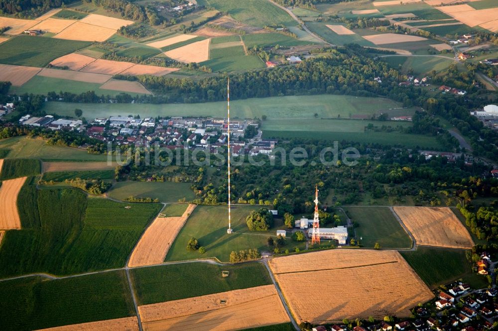 Luftbild Mühlacker - Stahlmast- Funkturm und Sendeanlage als Grundnetzsender Mühlacker in Mühlacker im Bundesland Baden-Württemberg, Deutschland