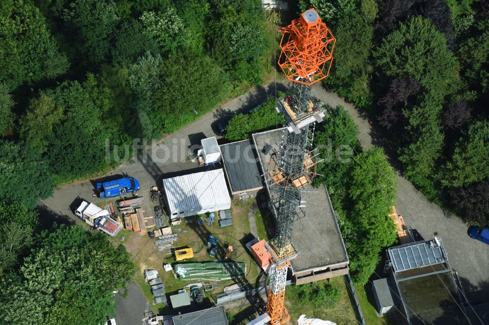 Cuxhaven von oben - Stahlmast- Funkturm und Sendeanlage als Grundnetzsender NDR Sender Cuxhaven-Altenwalde in Cuxhaven im Bundesland Niedersachsen, Deutschland