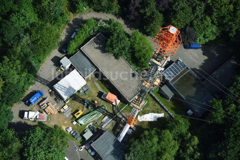 Cuxhaven aus der Vogelperspektive: Stahlmast- Funkturm und Sendeanlage als Grundnetzsender NDR Sender Cuxhaven-Altenwalde in Cuxhaven im Bundesland Niedersachsen, Deutschland