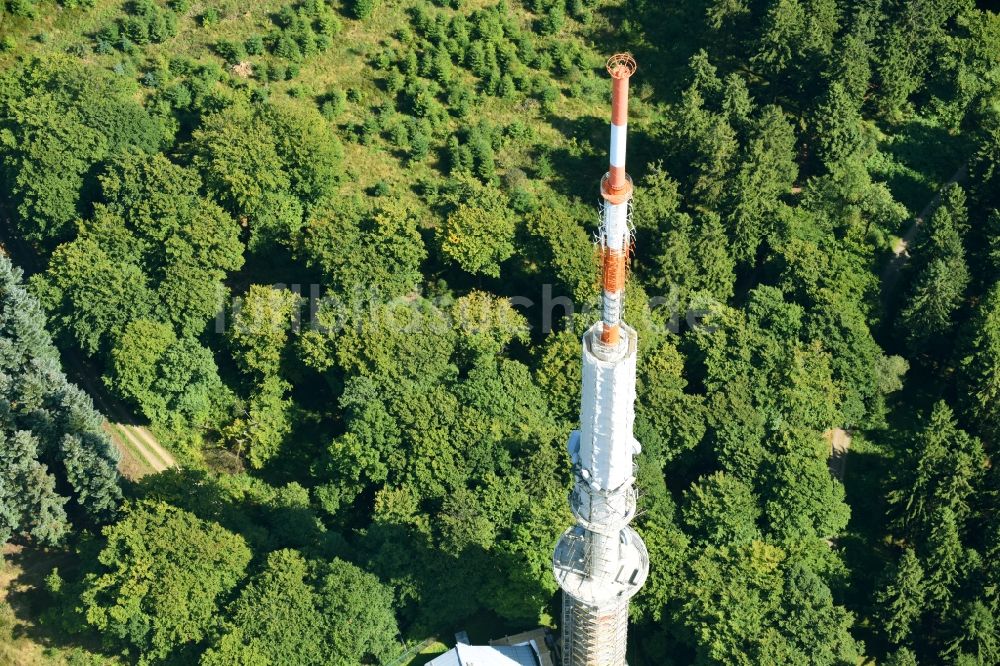 Herscheid aus der Vogelperspektive: Stahlmast- Funkturm und Sendeanlage als Grundnetzsender Robert-Kolb-Turm des Westdeutscher Rundfunk am Nordheller Weg in Herscheid im Bundesland Nordrhein-Westfalen, Deutschland