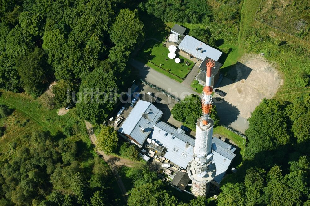 Luftaufnahme Herscheid - Stahlmast- Funkturm und Sendeanlage als Grundnetzsender Robert-Kolb-Turm des Westdeutscher Rundfunk am Nordheller Weg in Herscheid im Bundesland Nordrhein-Westfalen, Deutschland