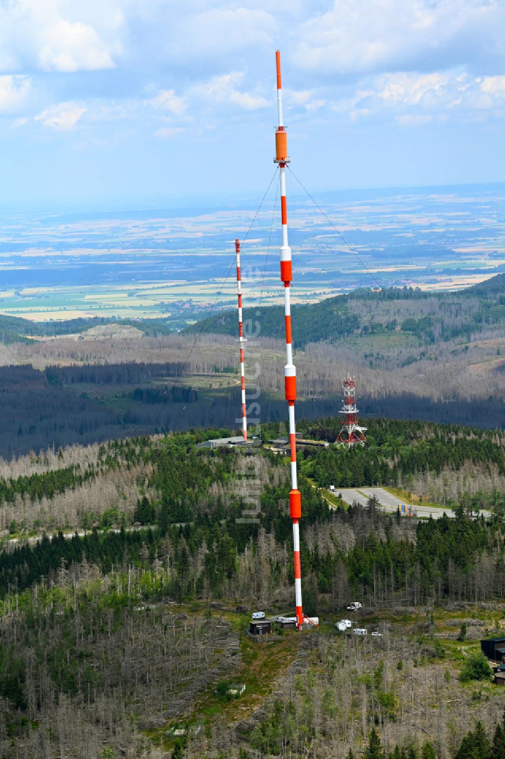 Torfhaus von oben - Stahlmast- Funkturm Sender Harz-West des NDR Norddeutscher Rundfunk in Torfhaus im Bundesland Niedersachsen, Deutschland