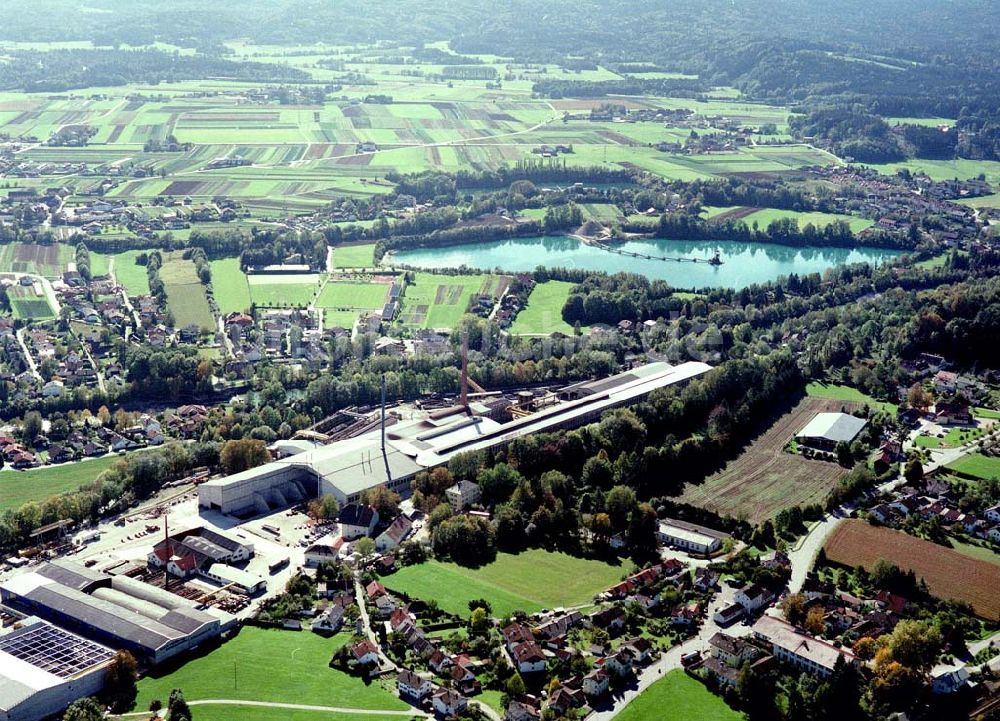 Freilassing / Bayern von oben - Stahlwerk Annahütte der Unternehmensgruppe MAX AICHER in Freilassing.