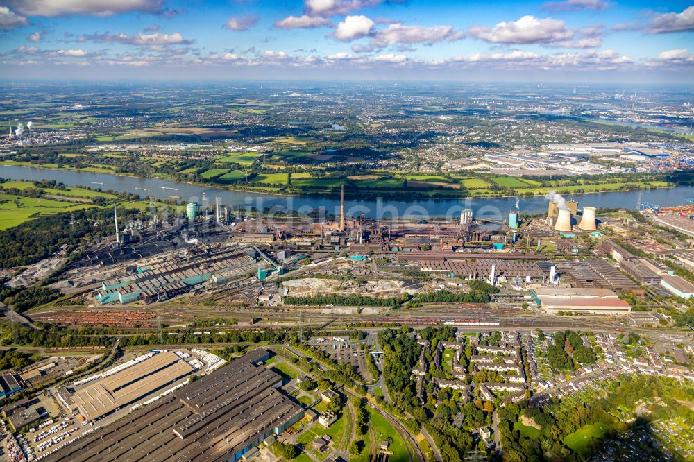 Luftaufnahme Duisburg - Stahlwerk und Hüttenwerke Krupp Mannesmann GmbH im Ortsteil Hüttenheim in Duisburg im Bundesland Nordrhein-Westfalen, Deutschland