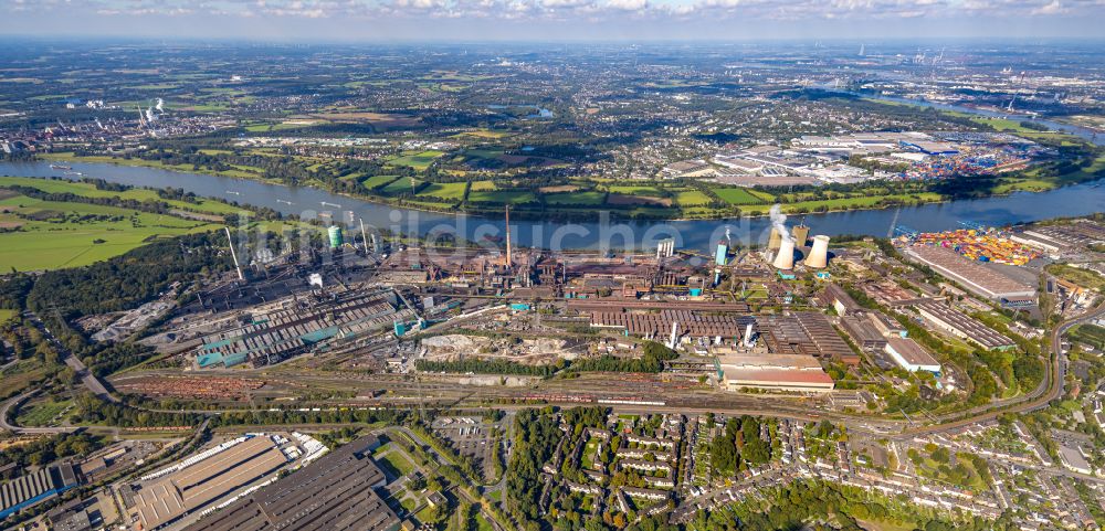 Duisburg aus der Vogelperspektive: Stahlwerk und Hüttenwerke Krupp Mannesmann GmbH im Ortsteil Hüttenheim in Duisburg im Bundesland Nordrhein-Westfalen, Deutschland