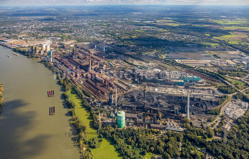 Duisburg von oben - Stahlwerk und Hüttenwerke Krupp Mannesmann GmbH im Ortsteil Hüttenheim in Duisburg im Bundesland Nordrhein-Westfalen, Deutschland