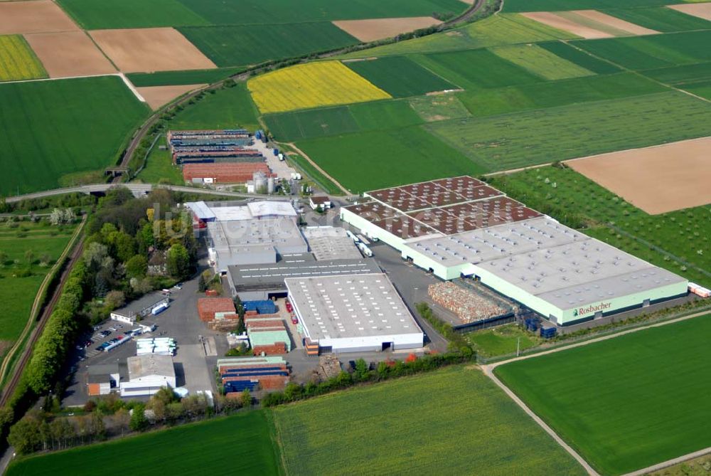 Nauheim (Hessen) von oben - Standort Rosbacher der Hassia Mineralquellen GmbH und Co. KG