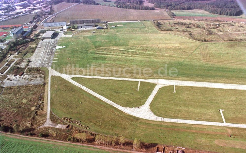 Kamenz aus der Vogelperspektive: Start- und Landebahn des Flugplatz Kamenz in Kamenz im Bundesland Sachsen