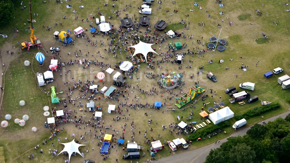 Bonn von oben - Startvorbereitungen zum Ballon-Festival in Bonn im Bundesland Nordrhein-Westfalen, Deutschland