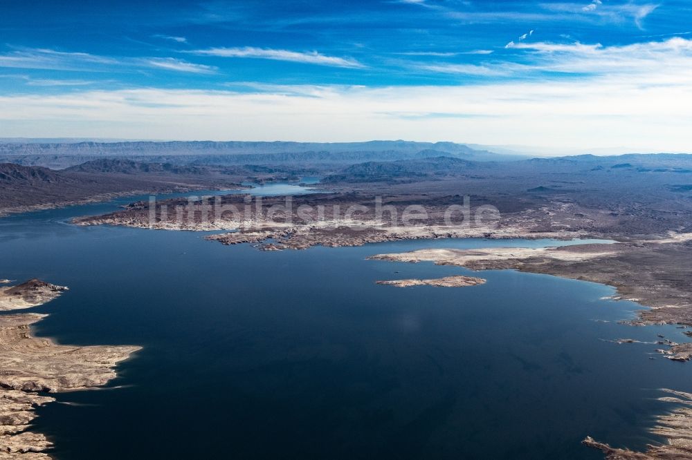 Echo Bay aus der Vogelperspektive: Staubecken und Stausee in Echo Bay in Nevada, USA