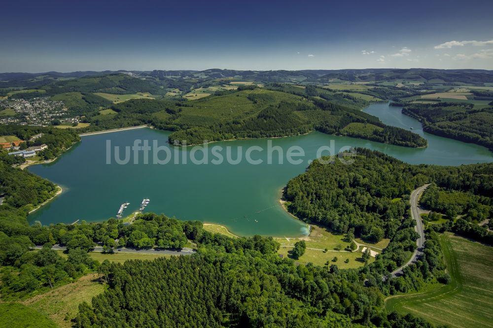 Luftbild Meschede - Staudamm Hennesee bei Meschede im Bundesland Nordrhein-Westfalen