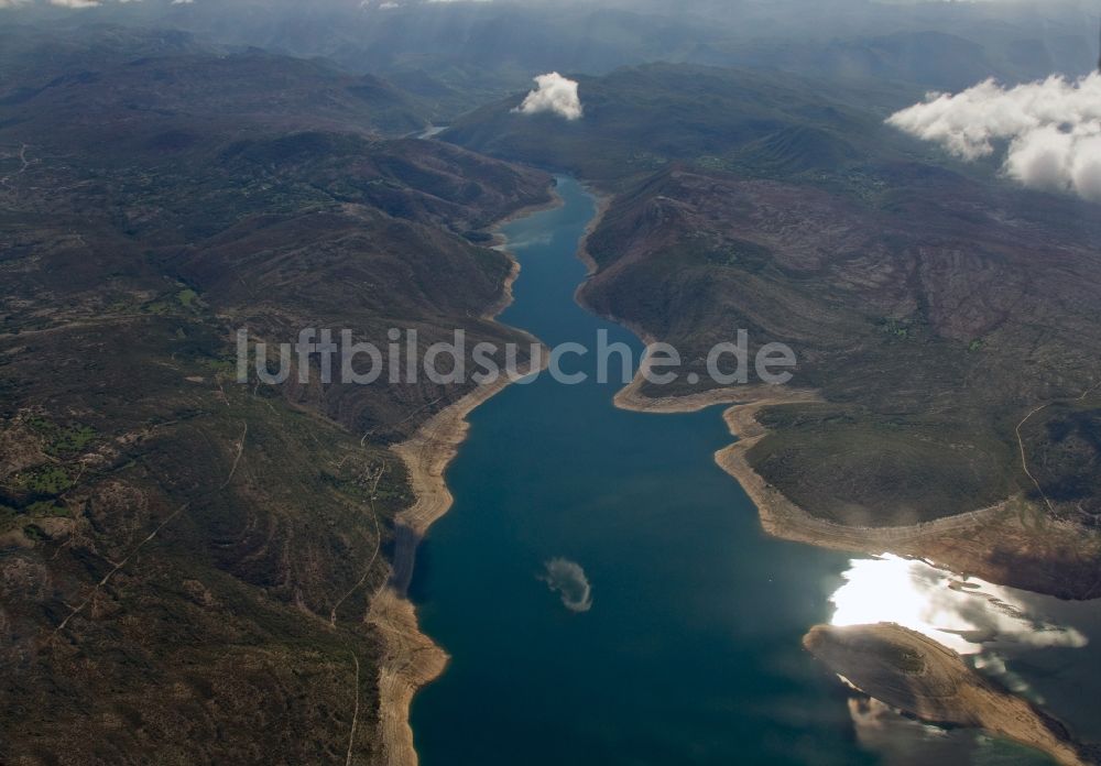 Trebinje aus der Vogelperspektive: Stausee Bileca, dem größten künstlicher Stausee in den Balkanländern und in Bosnia and Herzegowina