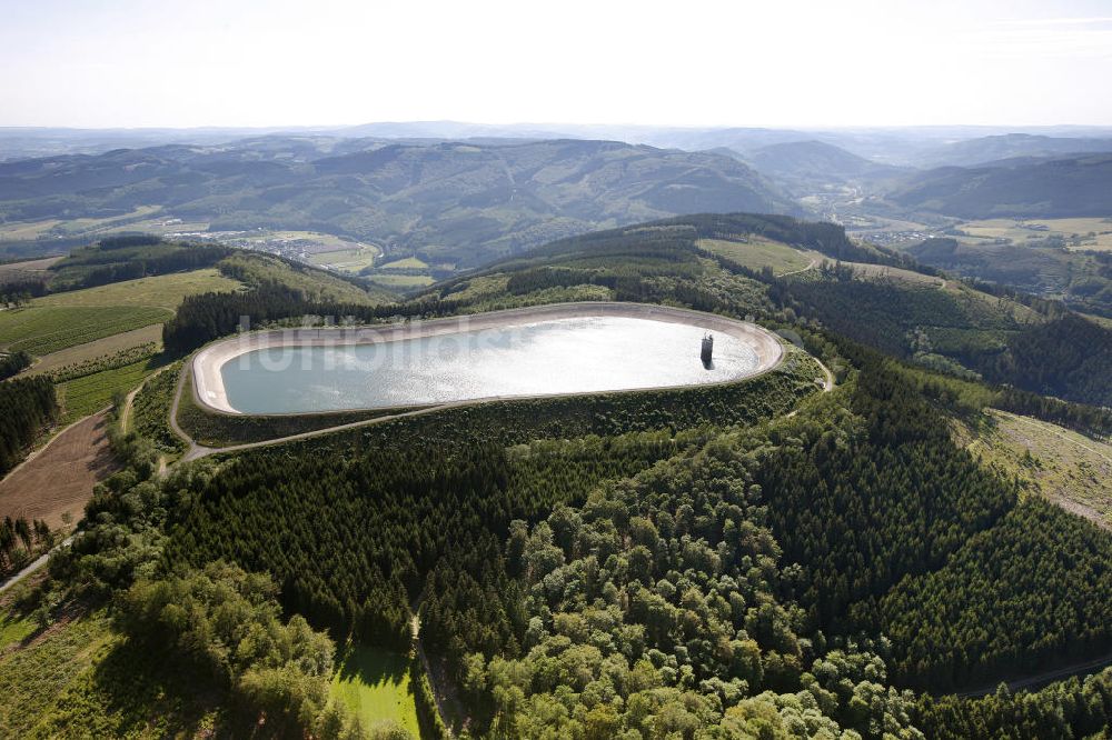 Luftbild Rönkhausen - Stausee / Speichersee / Speicherbecken Rönkhausen - Finnentrop