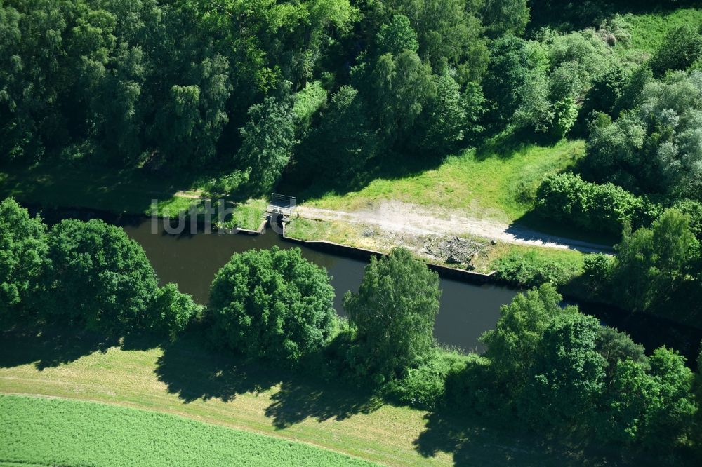 Luftbild Gischow - Staustufe / Notwehr Burow am Ufer des Flußverlauf der Müritz-Elde Wasserstraße in Gischow im Bundesland Mecklenburg-Vorpommern, Deutschland