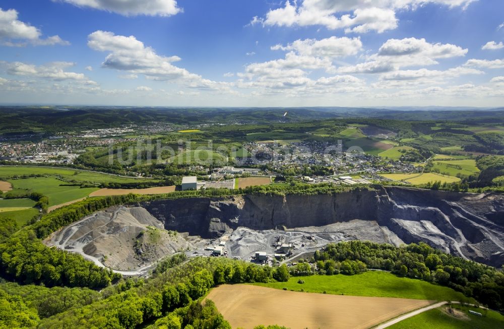 Arnsberg von oben - Steinbruch Ebel in Arnsberg im Bundesland Nordrhein-Westfalen