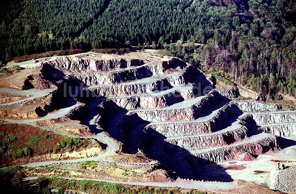 Luftbild Thüringen / nördlich von Bad Salzungen - 20.09.2003 Steinbruch nördlich von Bad Salzungen/ Thüringen