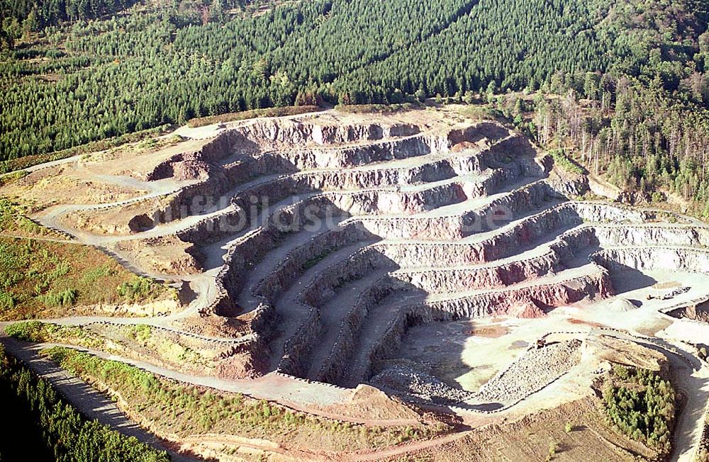 Thüringen / nördlich von Bad Salzungen von oben - 20.09.2003 Steinbruch nördlich von Bad Salzungen/ Thüringen