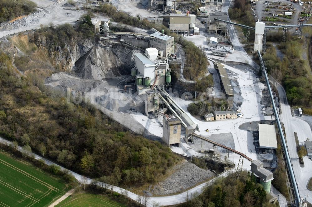 Luftaufnahme Warstein - Steinbruch zum Abbau von CALCIS Warstein am Rangetriftweg in Warstein im Bundesland Nordrhein-Westfalen