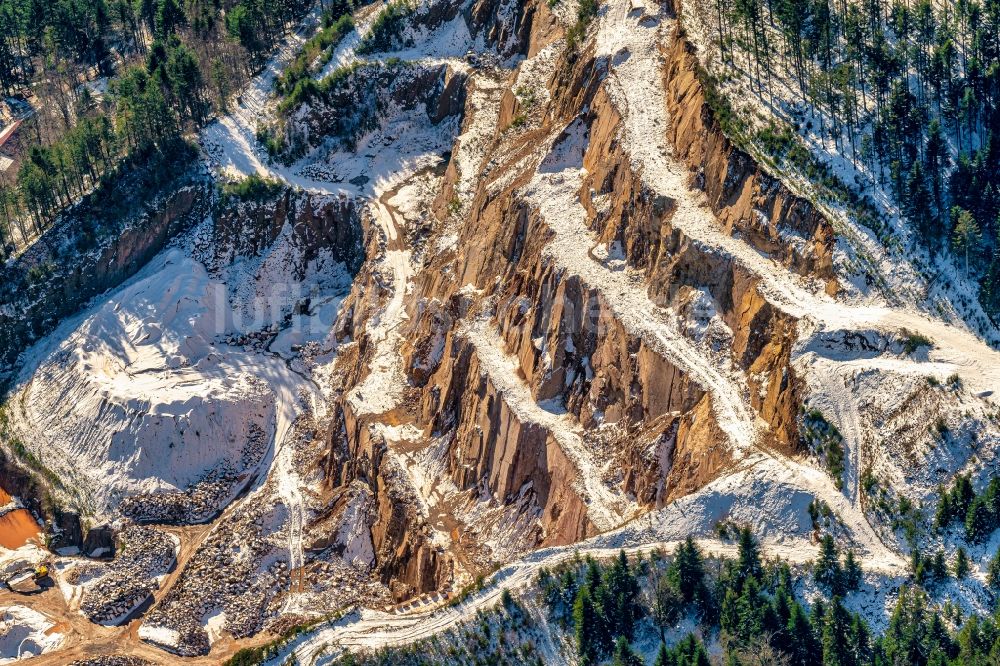 Luftaufnahme Seebach - Steinbruch zum Abbau von Granit in Seebach im Bundesland Baden-Württemberg, Deutschland