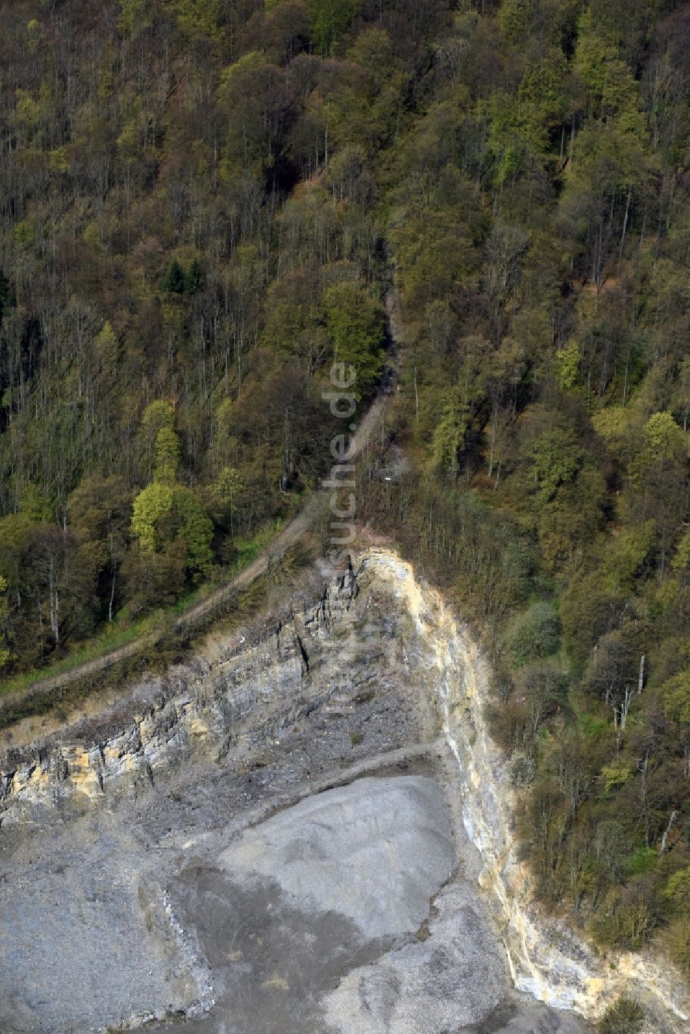 Luftbild Katharinenberg - Steinbruch zum Abbau von Kalkstein in Katharinenberg im Bundesland Thüringen